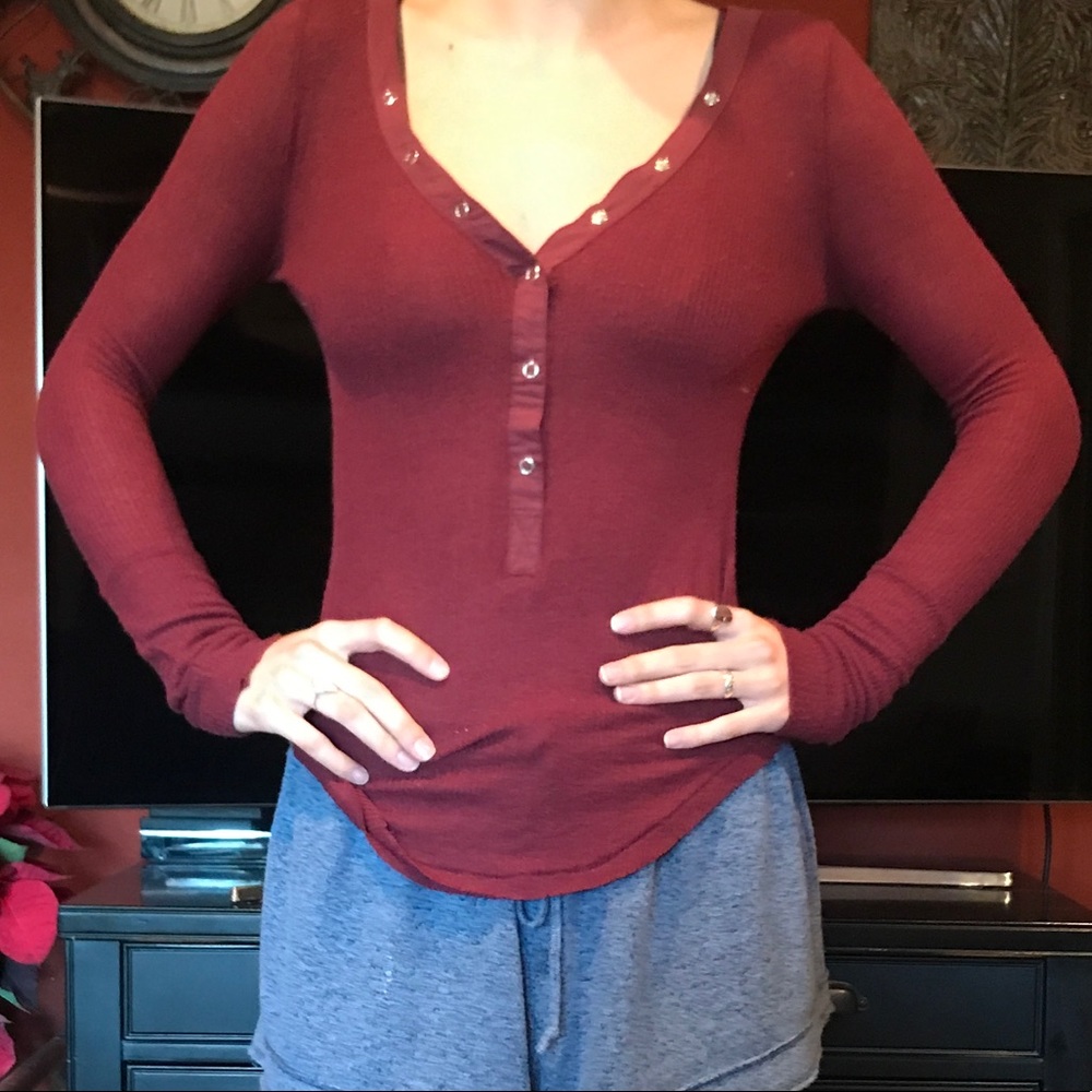 Urban outfitters long sleeve lightweight tshirt